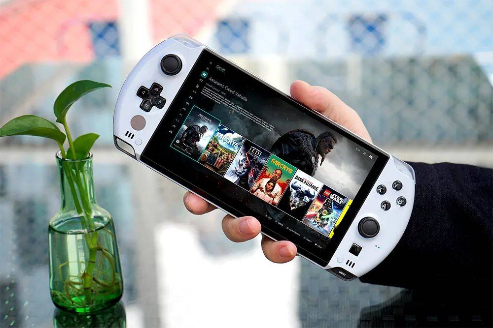 ：Switch 2 领跑折叠屏新秀CQ9电子2025 数码掌机新风向(图3)